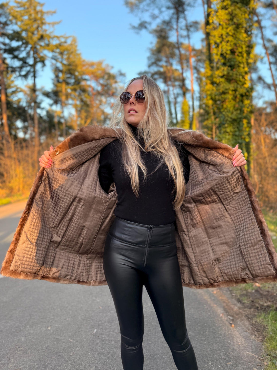 Pastel Mink Fur Jacket Made of Mink Fur Pieces, Large Size, Cream Brown Color, Unique Design Lining, Soft & Luxurious, Elegant Vintage Style
