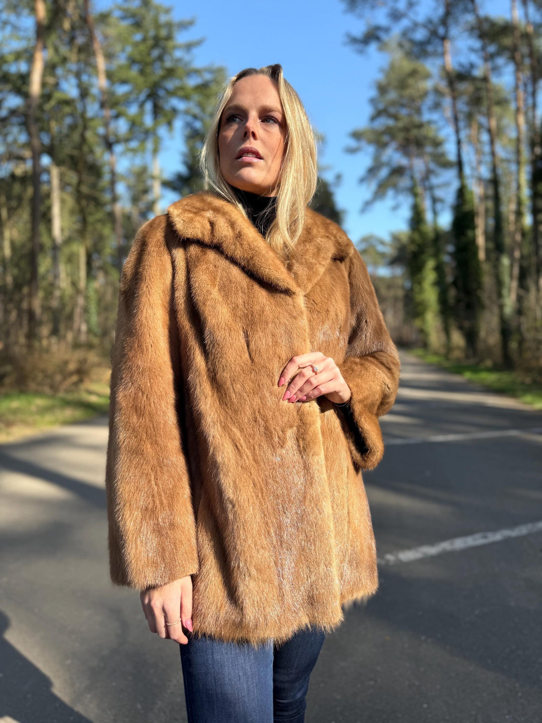 Medium Pastel SAGA Mink Fur Jacket, Soft and Thick Mink Fur, Luxurious and Elegant Outerwear, Genuine Mink Fur, Classic Fashion Style, Mink