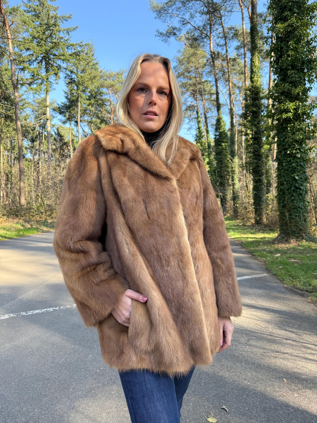 Medium Pastel SAGA Mink Fur Jacket, Soft and Thick Mink Fur, Luxurious and Elegant Outerwear, Genuine Mink Fur, Classic Fashion Style, Mink