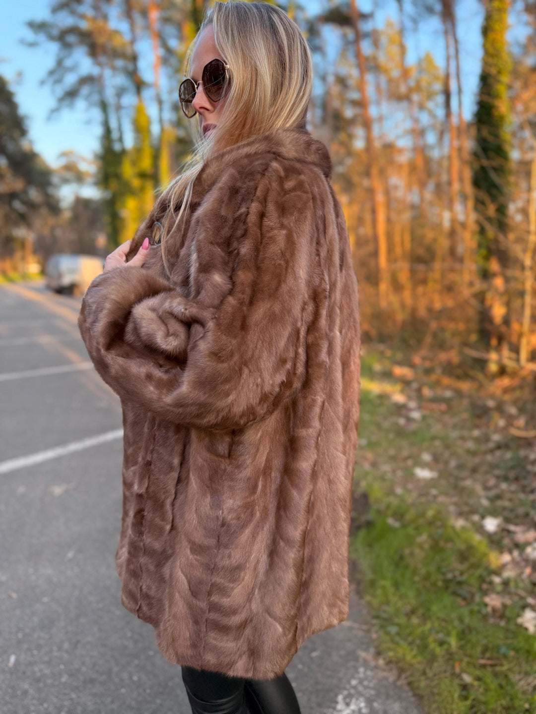 Pastel Mink Fur Jacket Made of Mink Fur Pieces, Large Size, Cream Brown Color, Unique Design Lining, Soft & Luxurious, Elegant Vintage Style