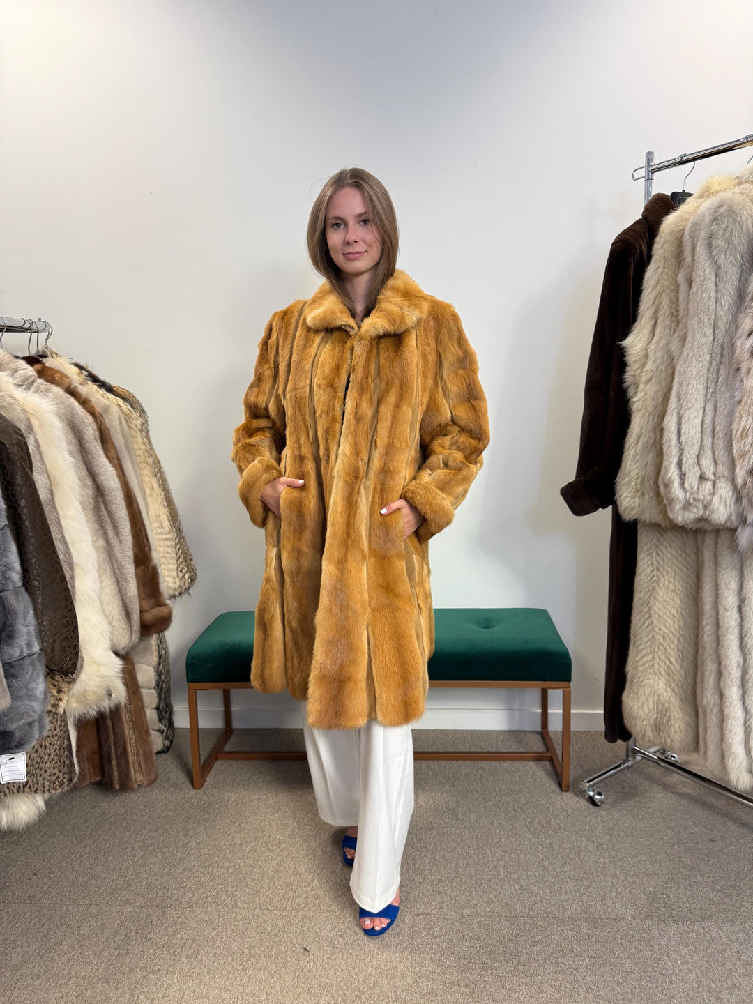 Golden Mink Leather Coat, XL Size, Mink Fur Coat, Fur Coat, Women's Fur Coat, Real Fur Coat, Real Mink Fur, Vintage Fur Coat, Golden Mink