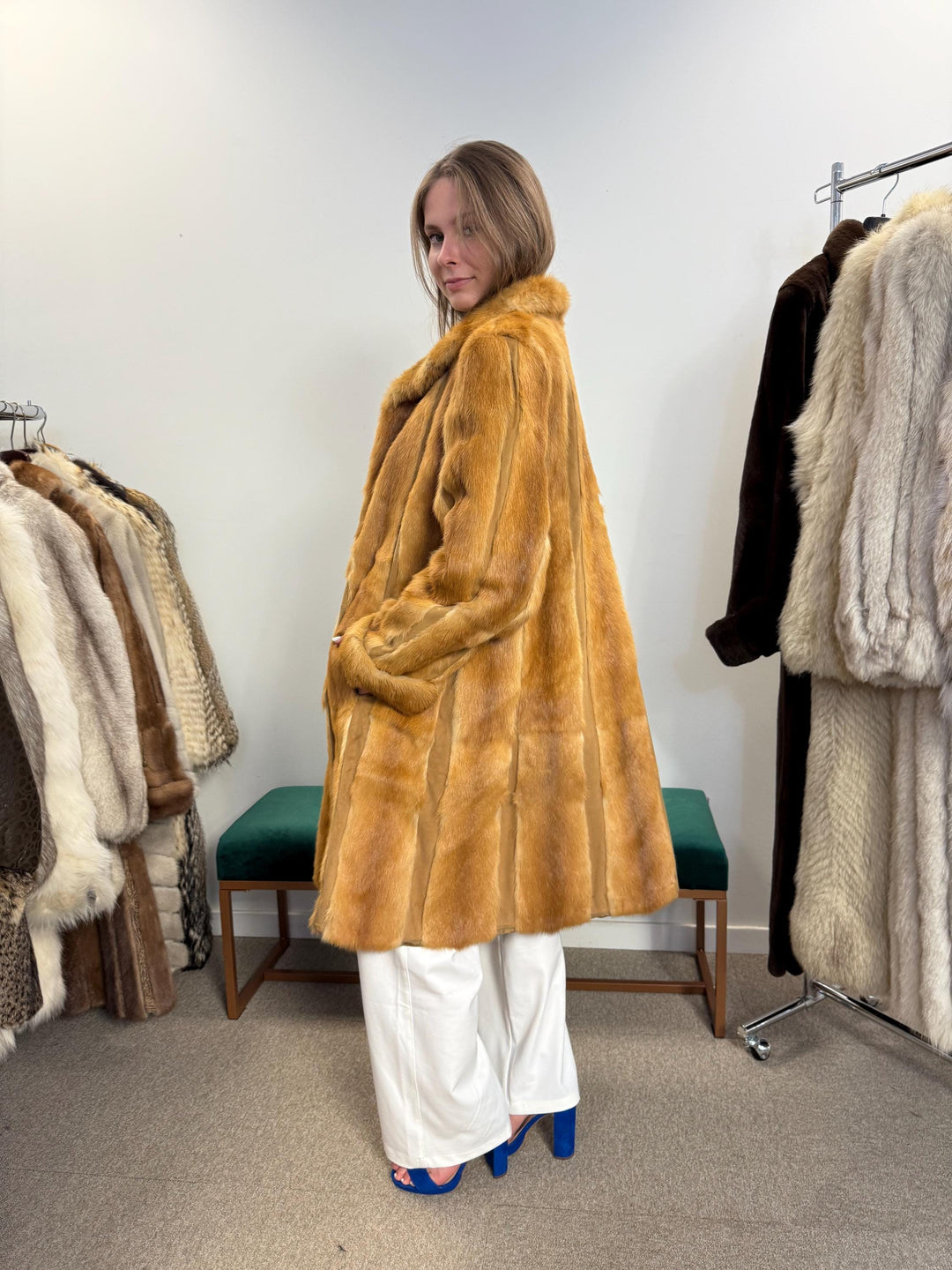 Golden Mink Leather Coat, XL Size, Mink Fur Coat, Fur Coat, Women's Fur Coat, Real Fur Coat, Real Mink Fur, Vintage Fur Coat, Golden Mink