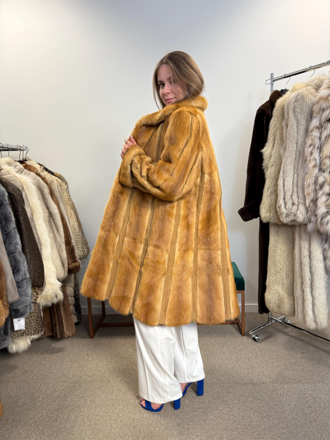 Golden Mink Leather Coat, XL Size, Mink Fur Coat, Fur Coat, Women's Fur Coat, Real Fur Coat, Real Mink Fur, Vintage Fur Coat, Golden Mink