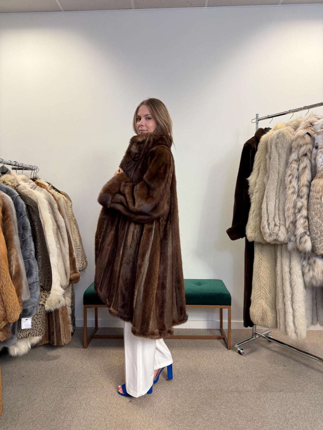 Swinger Mink Fur Coat, 4XL Size, Fur Coat, Real Fur Coat, Vintage Fur Coat, Women's Fur Coat, Brown Mink Fur Coat, Leather Fur Coat, Thick