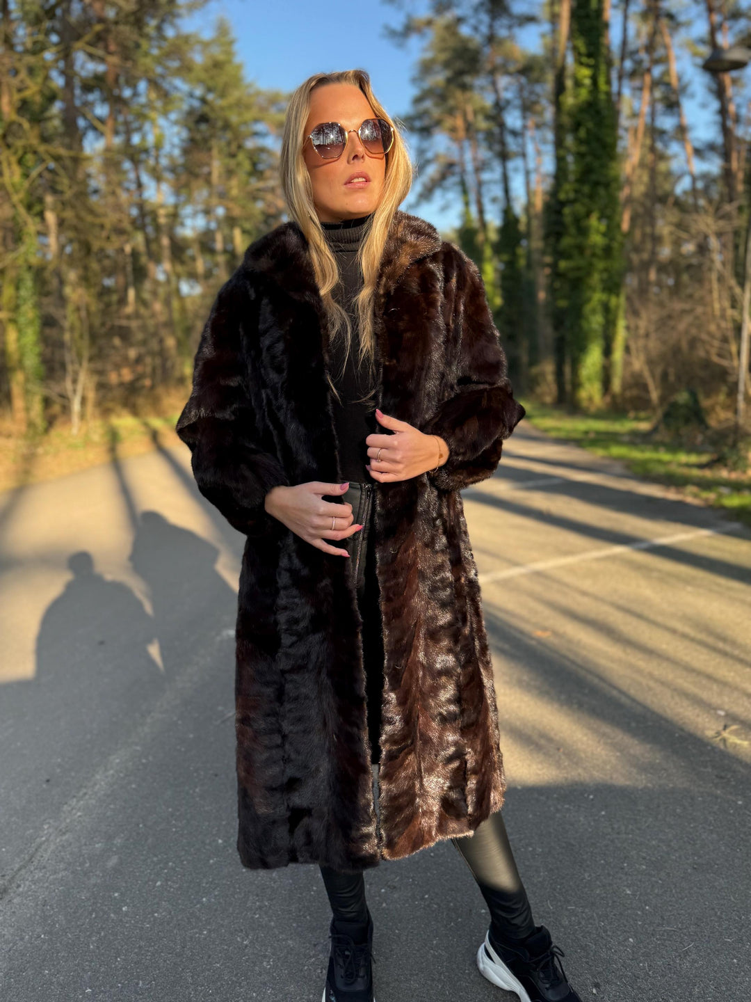 Mink Coat in Natural Brown Color, Medium Size, Long Fur Coat, Real Mink Fur, Elegant & Timeless Women's Outerwear, Thick Soft Mink Fur Coat