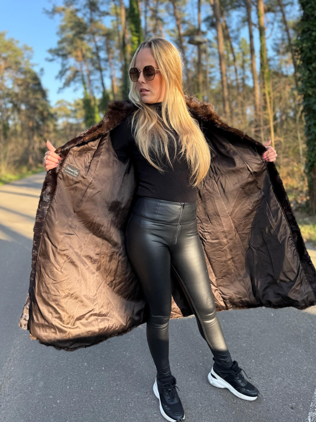 Mink Coat in Natural Brown Color, Medium Size, Long Fur Coat, Real Mink Fur, Elegant & Timeless Women's Outerwear, Thick Soft Mink Fur Coat