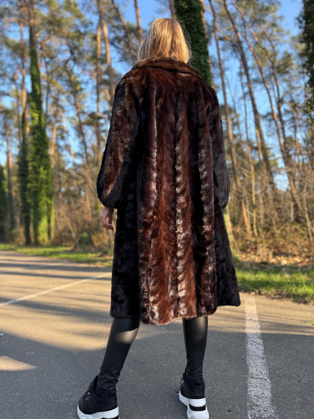 Mink Coat in Natural Brown Color, Medium Size, Long Fur Coat, Real Mink Fur, Elegant & Timeless Women's Outerwear, Thick Soft Mink Fur Coat