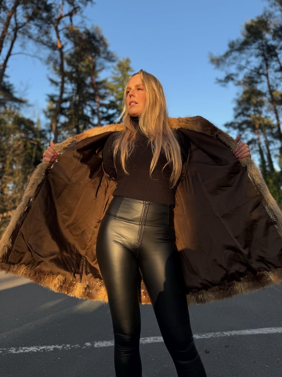 Red Fox Fur Coat with Brown Lining, Large Size, Real Fox Fur, Vintage Style, Luxury Women's Coat, Elegant Outerwear, Warm Red Fox Fur Coat