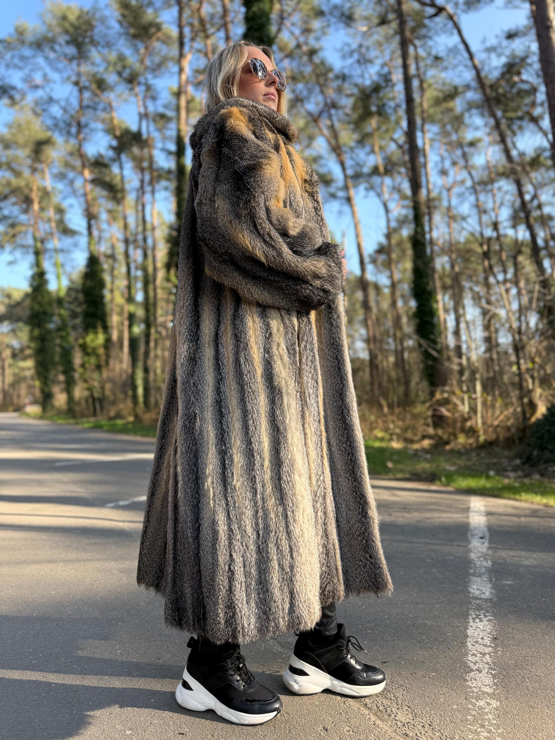 Long Swinger Grey Fox Fur Coat - XL Size, Premium Quality Fur Coat, Excellent Condition, Luxurious & Stylish Women's Fur Coat, Real Fox Fur