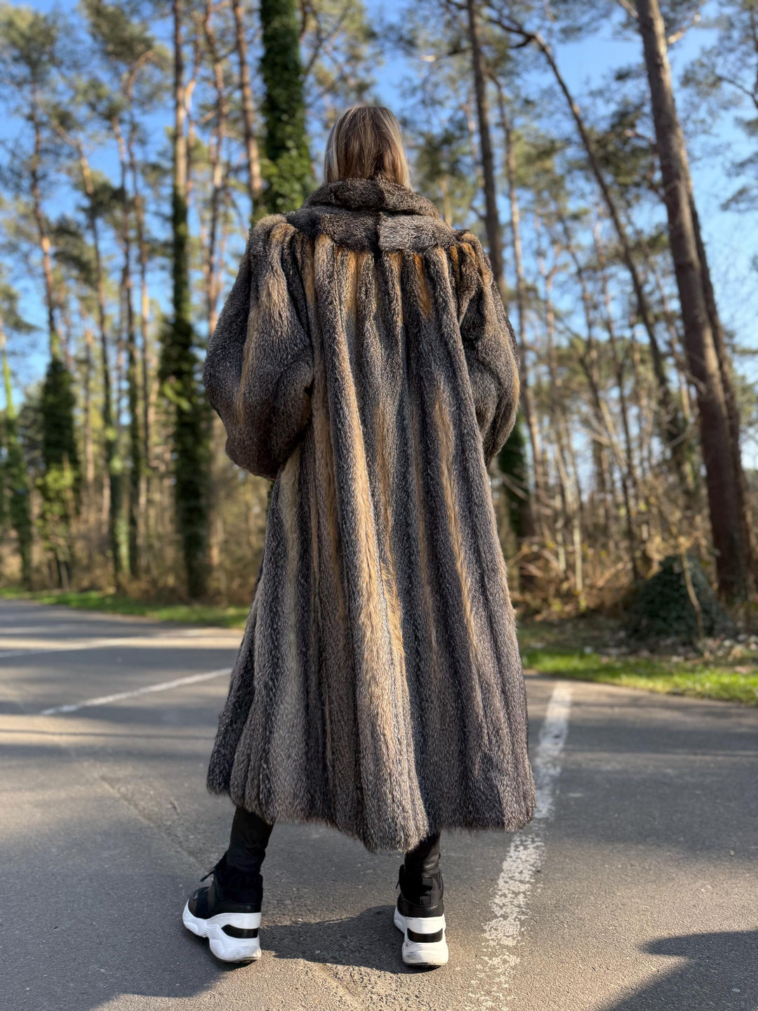Long Swinger Grey Fox Fur Coat - XL Size, Premium Quality Fur Coat, Excellent Condition, Luxurious & Stylish Women's Fur Coat, Real Fox Fur
