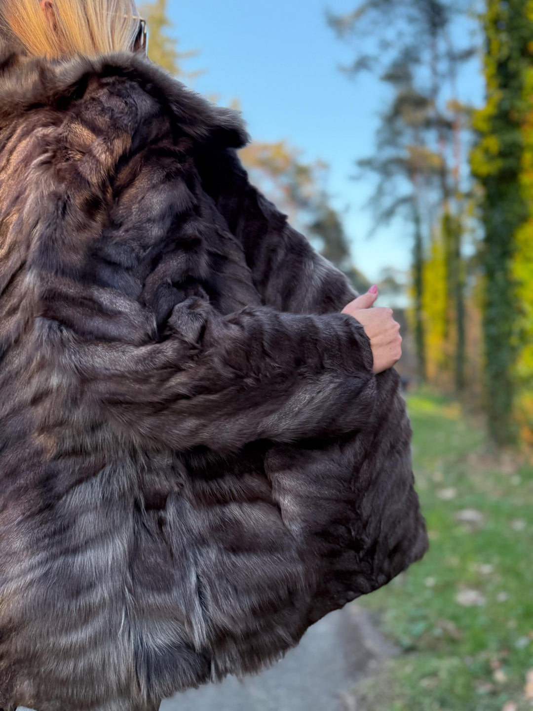 Grey Fox Fur Jacket Made of Fox Paw Fur, Medium Size, Rare Find, Eye-Catching, Soft and Thick Grey Fox Fur, Unique Design, Luxury Fur Jacket
