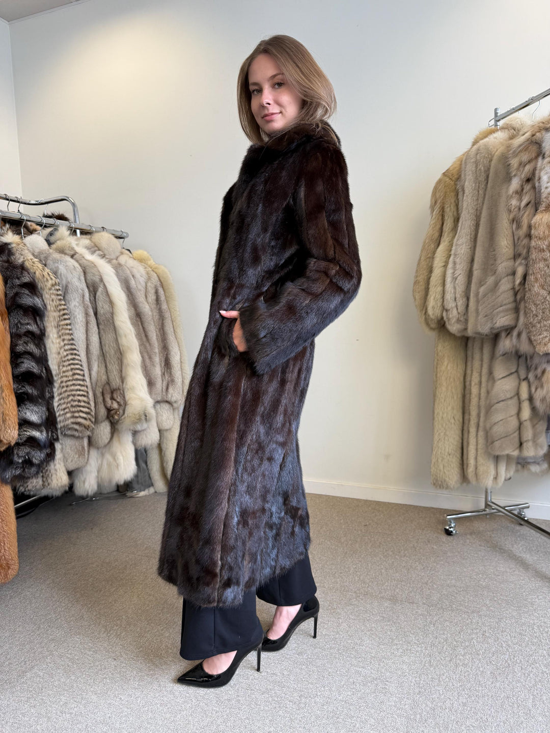 Brown Saga Mink Coat, Medium Size, Mink Coat Women, Real Mink Fur, Fur Coat, Real Fur Coat, Vintage Fur Coat, Brown Mink Fur, Mink Fur Coat