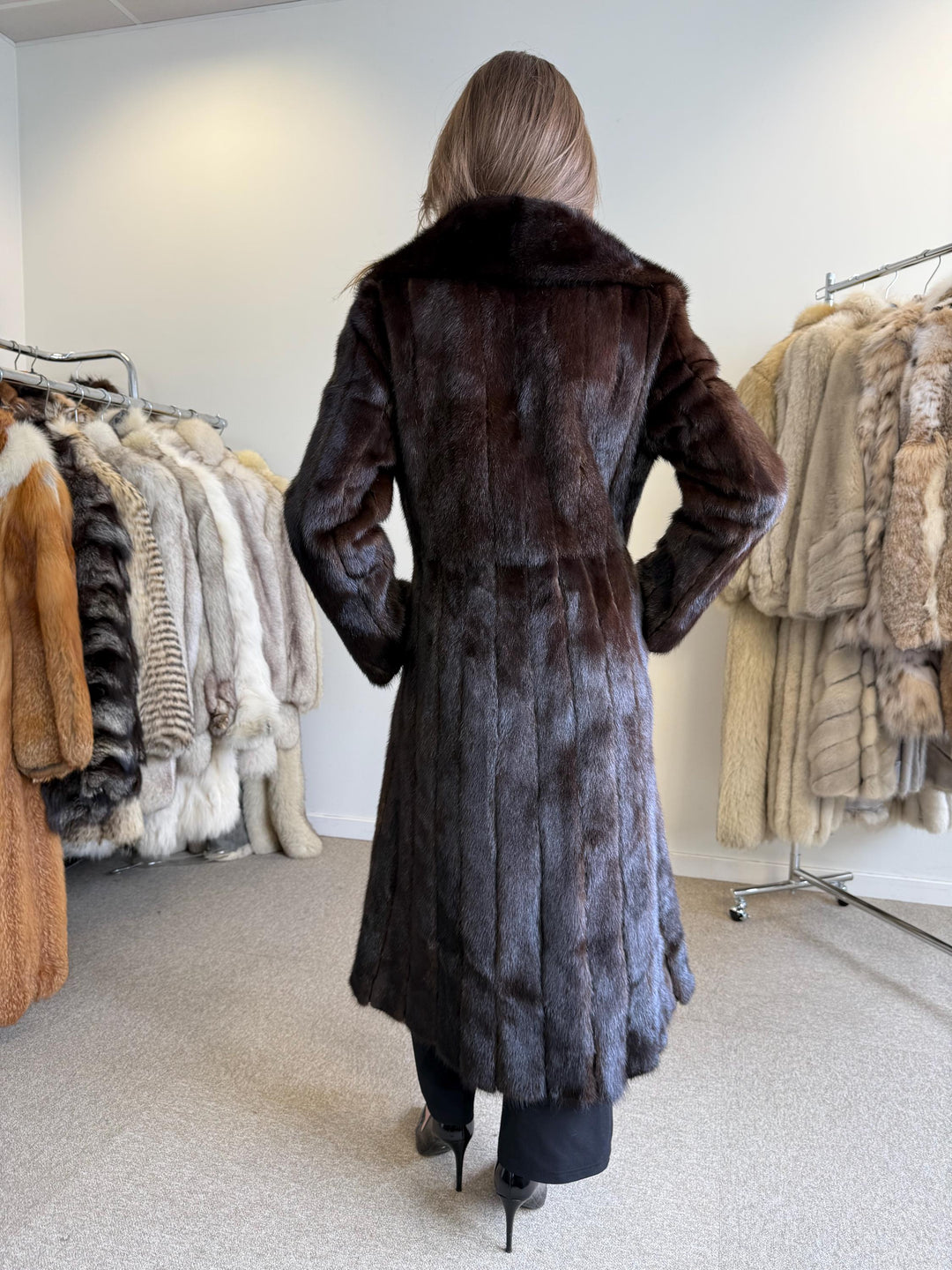 Brown Saga Mink Coat, Medium Size, Mink Coat Women, Real Mink Fur, Fur Coat, Real Fur Coat, Vintage Fur Coat, Brown Mink Fur, Mink Fur Coat