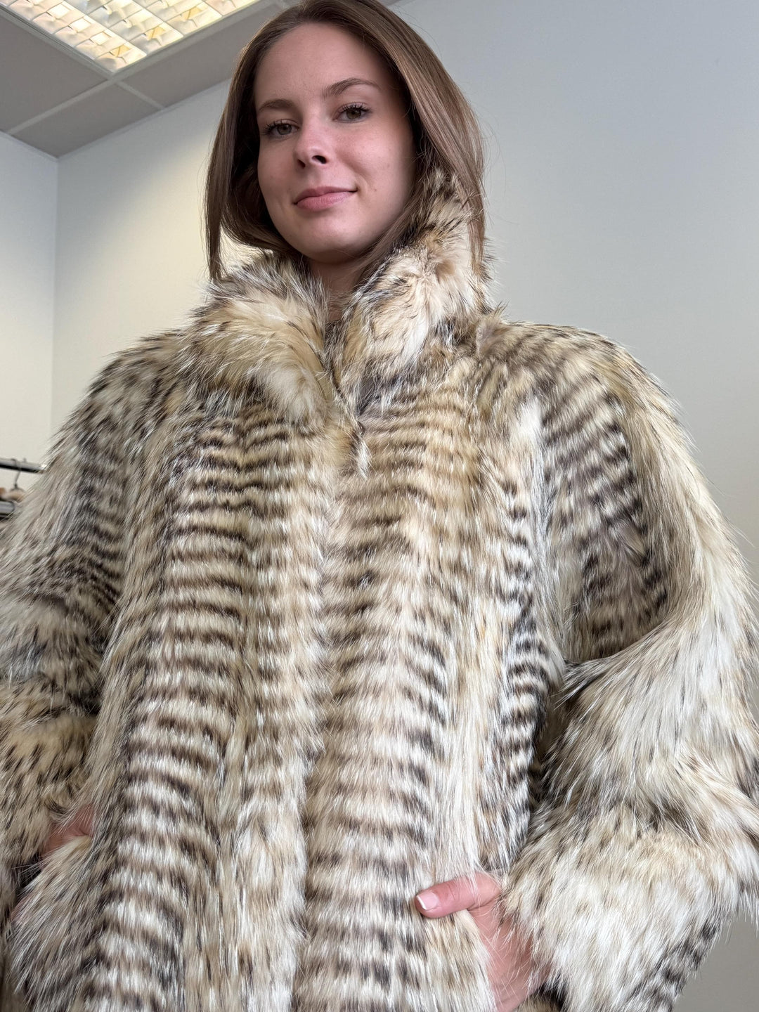 Fin Raccoon Fur Coat, L/XL Size, Real Fur Coat, Women's Fur Coat, Vintage Fur Coat, Raccoon Fur Coat, Real Raccoon Fur, Thick Fur Coat, Fur