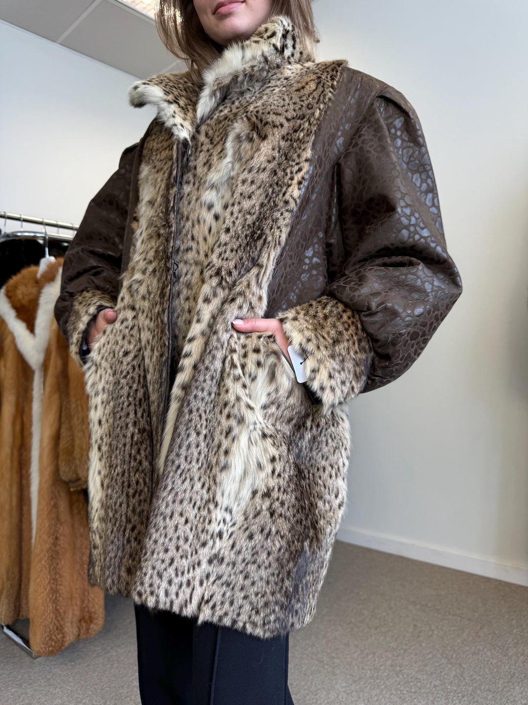 Lynx Leather Fur Jacket, 3XL Size, Lynx Coat, Fur Coat, Women's Fur Coat, Vintage Fur Jacket, Real Lynx Jacket, Lynx Fur, Oversize Fur Coat