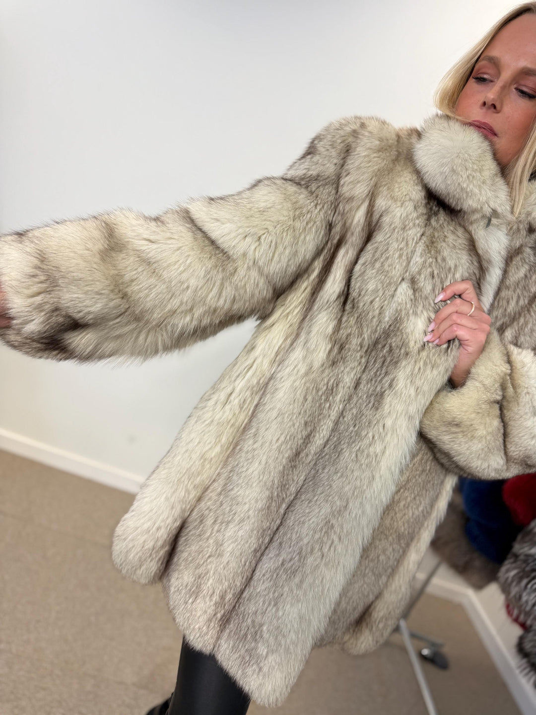 Nordic fox fur coat,  fox fur coat, real fur coat, real fox fur coat, fox coat women, large white nordic fox coat