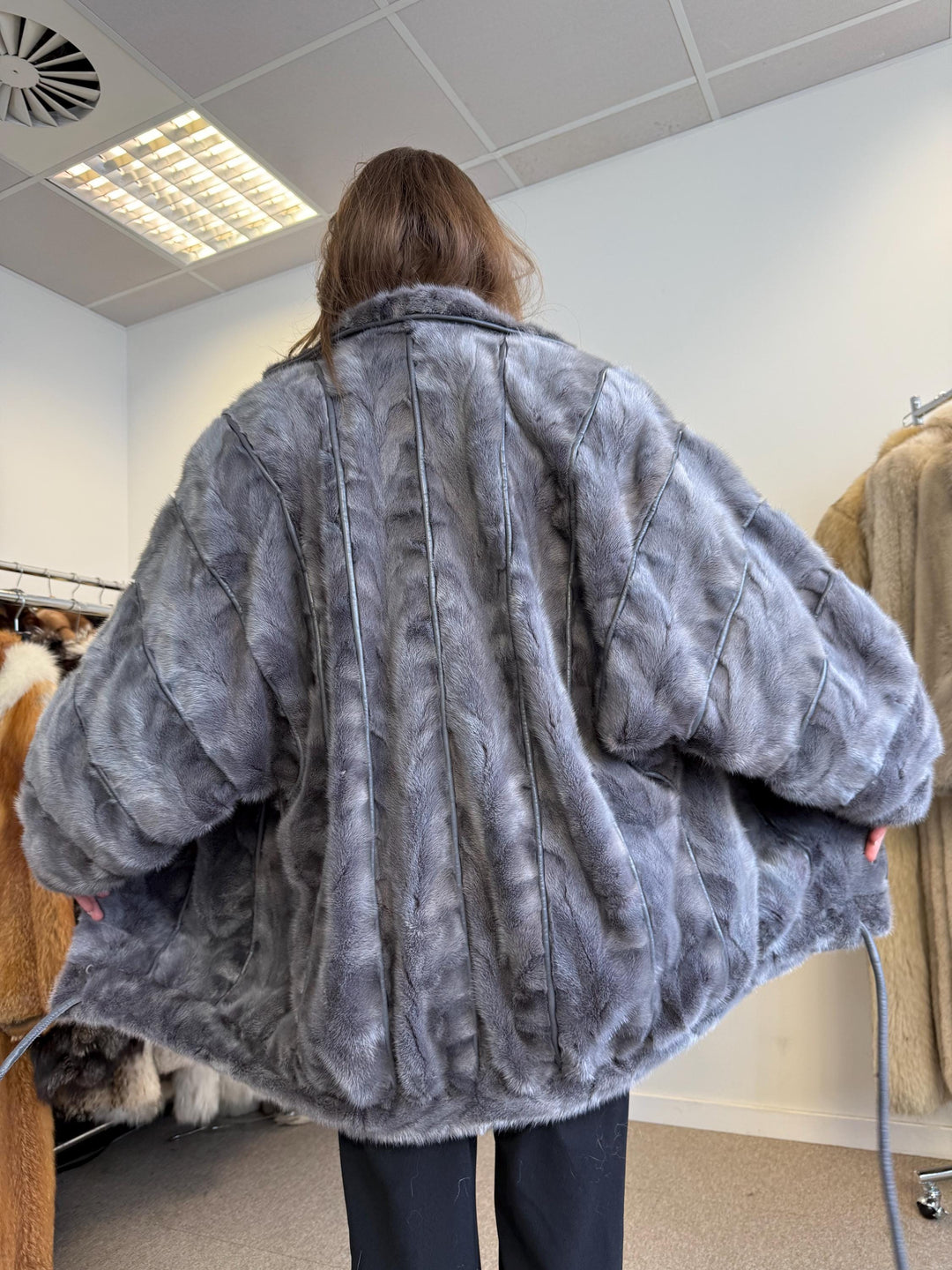 Mink Fur Jacket, M/L Size, Real Mink Fur, Vintage Fur Jacket, Real Fur Coat, Dyed Blue Mink, Wide Fur Jacket, Real Fur Jacket, Women's Coat