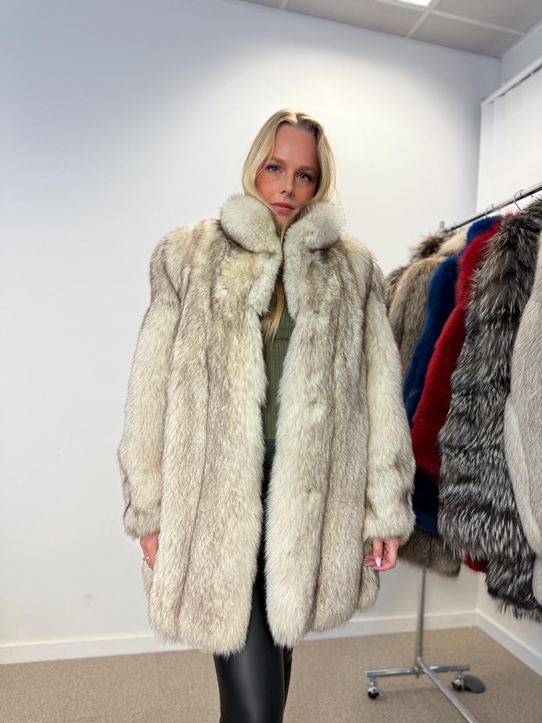 Nordic fox fur coat,  fox fur coat, real fur coat, real fox fur coat, fox coat women, large white nordic fox coat
