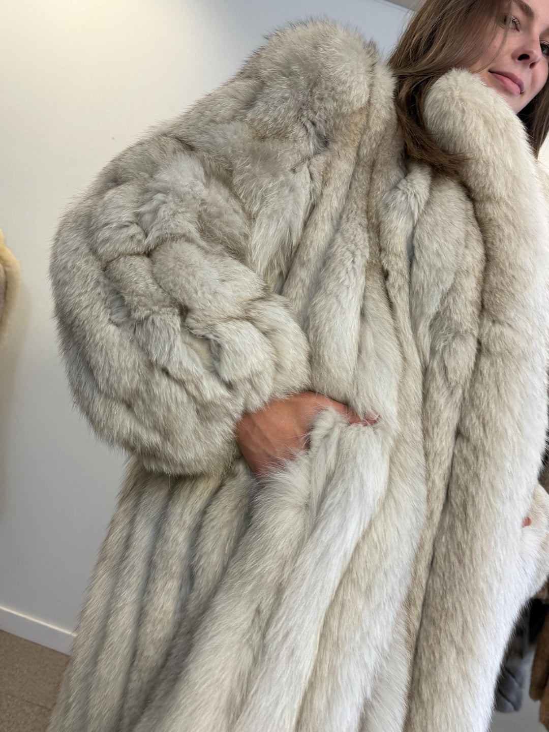 White Blue Fox Fur Coat, Saga Fox Fur Coat, Large Size, Long Fur Coat, Real Fox Fur Coat, White Fox Fur Coat, Vintage Fur Coat, Women's Coat