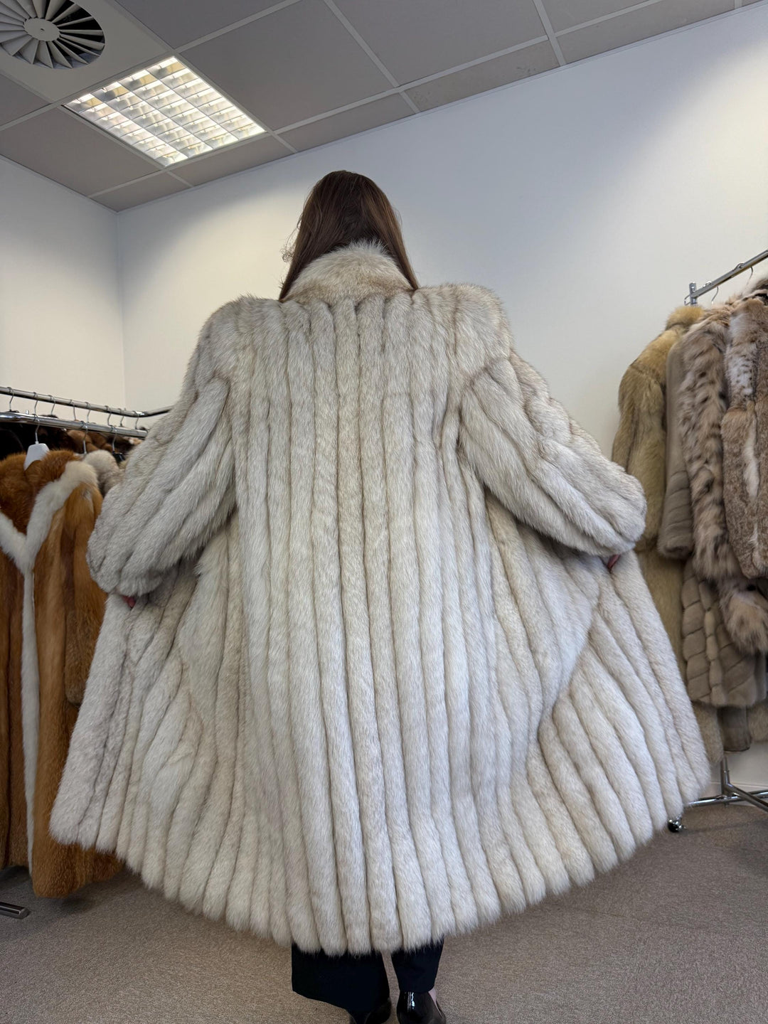White Blue Fox Fur Coat, Saga Fox Fur Coat, Large Size, Long Fur Coat, Real Fox Fur Coat, White Fox Fur Coat, Vintage Fur Coat, Women's Coat