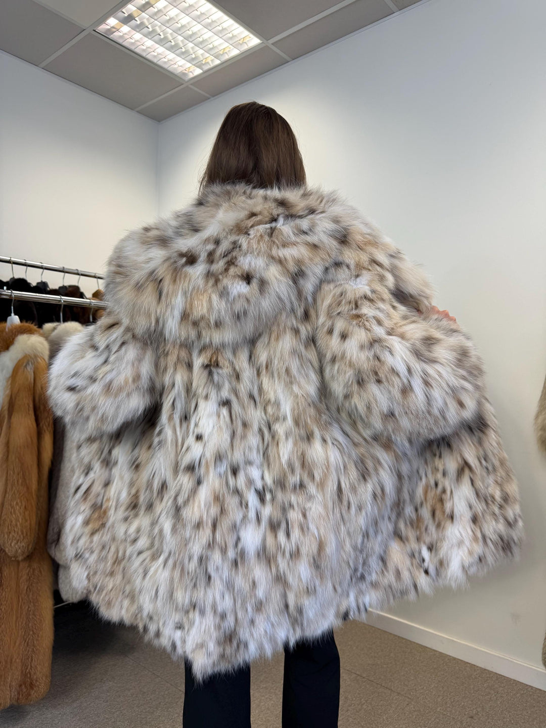 Lynx fur coat, highest quality hooded lynx jacket in M/L size, only belly lynx fur coat, real fur coat, lynx coat, fur coats women, fur