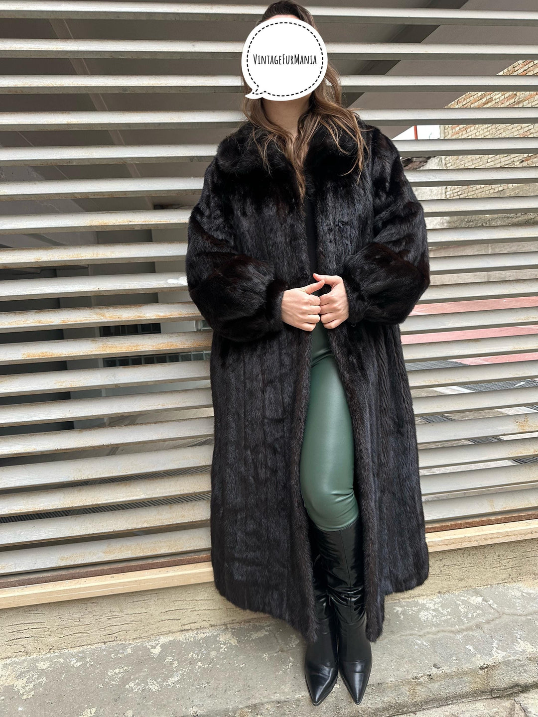 Blackglama Mink Coat – Genuine Dark Brown Real Fur – Large Size Luxury Fur Coat – Soft & Warm Vintage Mink Jacket – Elegant Women’s Winter