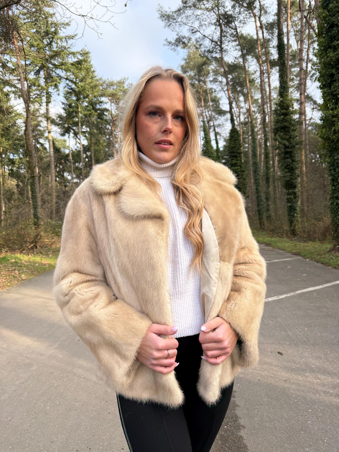 Beige Short Mink Jacket, M/L Size, Creme Mink Jacket, Real Mink Jacket, Mink Fur Jacket, White Mink Coat, Premium Quality Fur, Real Mink Fur