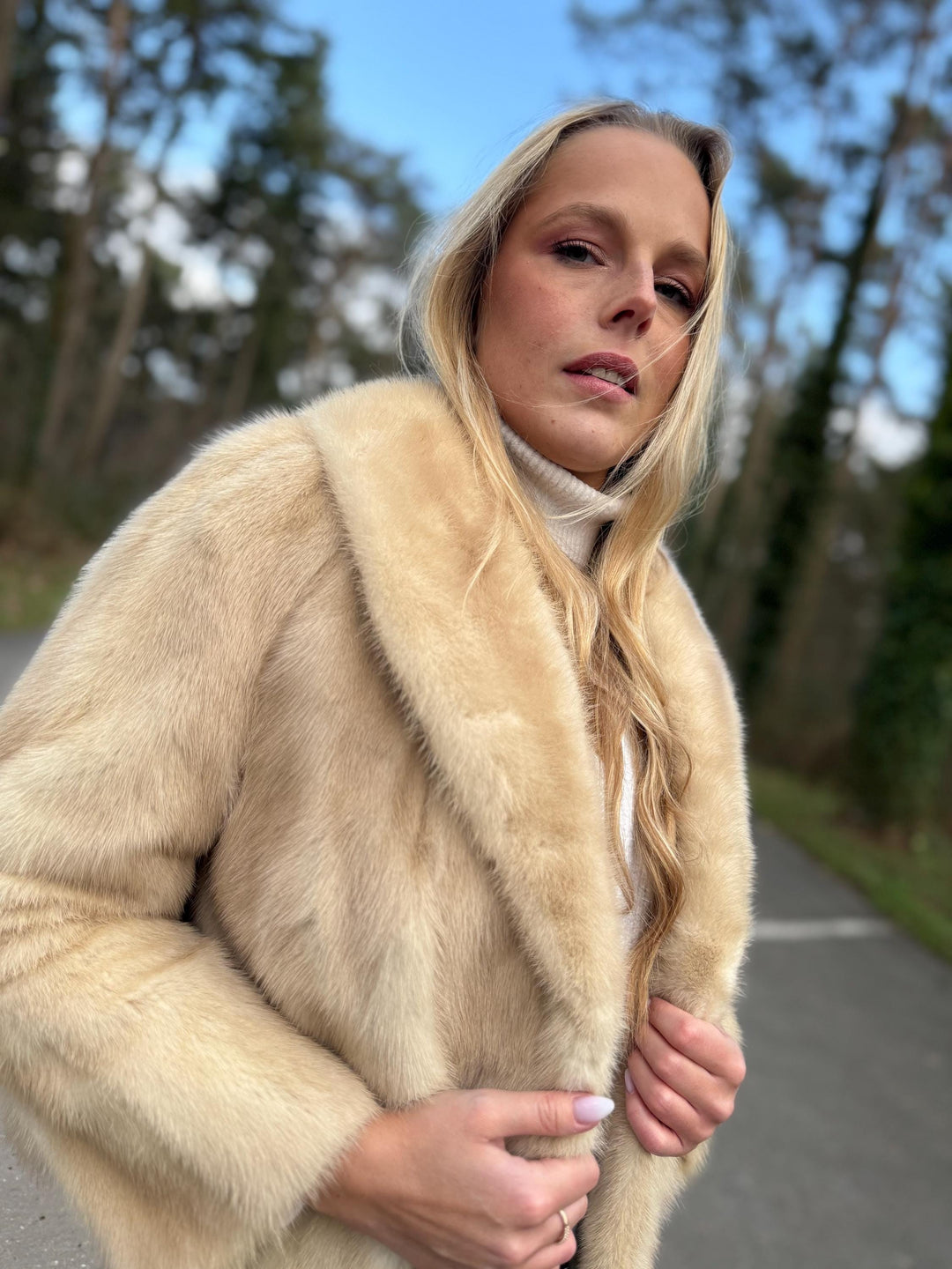 White Cream Mink Fur Jacket, Large Size, Mink Jacket, Vintage Style, Elegant Luxury Fur, Premium Quality Women's Fur Jacket, Real Cream Mink