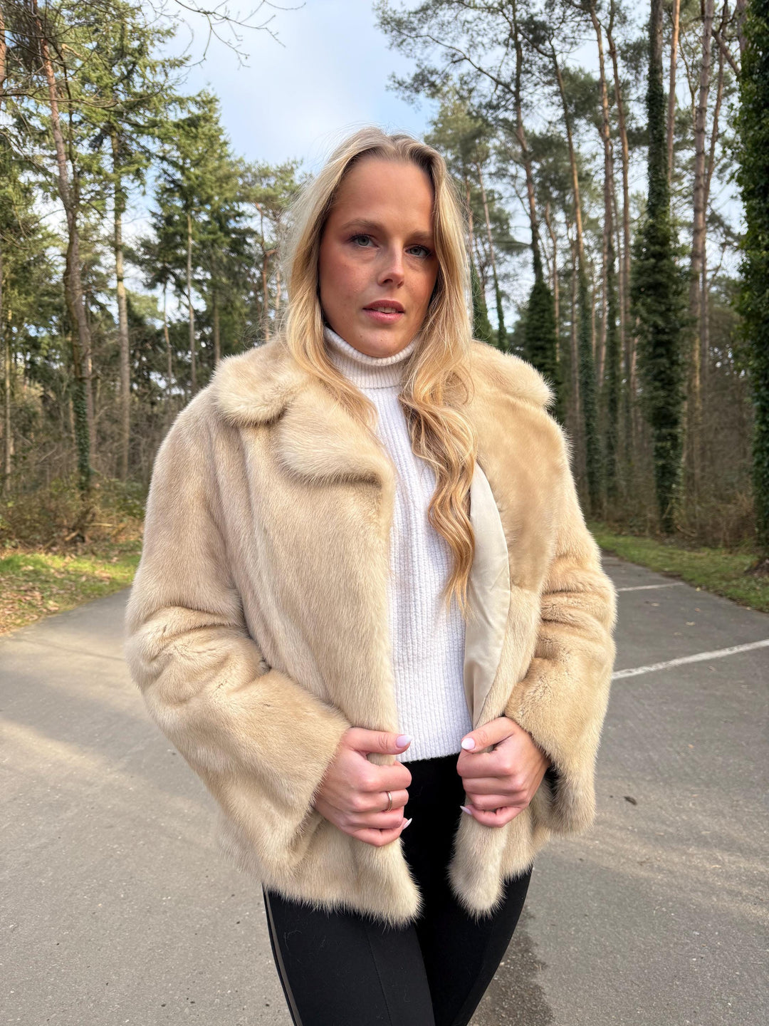 Beige Short Mink Jacket, M/L Size, Creme Mink Jacket, Real Mink Jacket, Mink Fur Jacket, White Mink Coat, Premium Quality Fur, Real Mink Fur