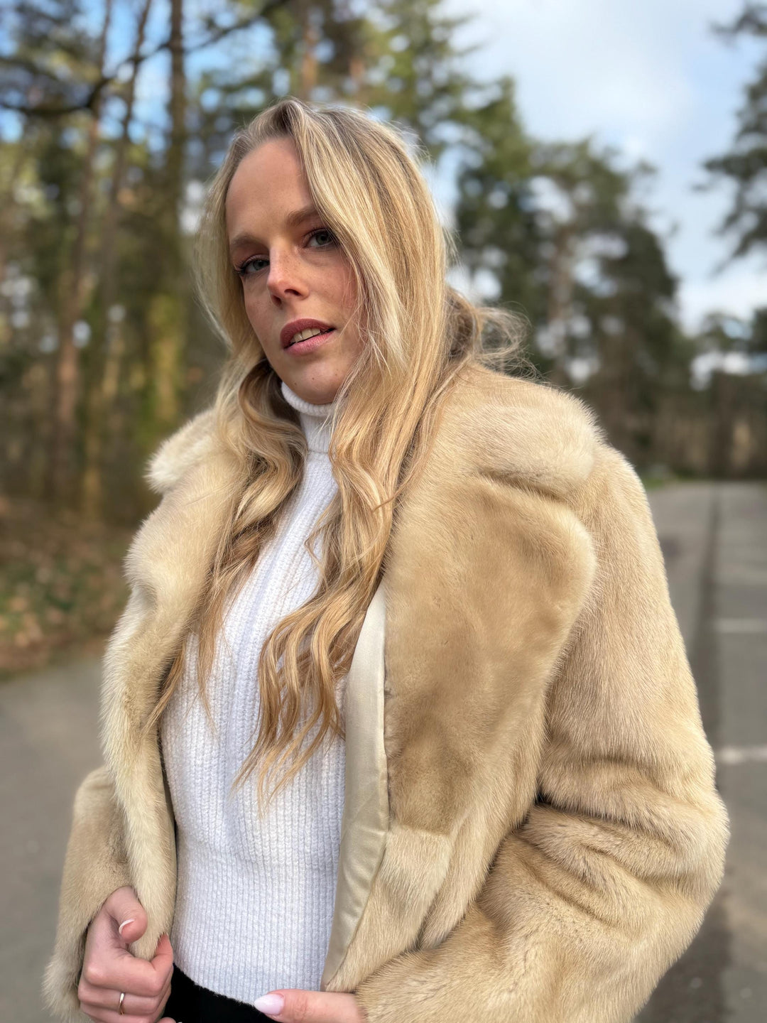 Beige Short Mink Jacket, M/L Size, Creme Mink Jacket, Real Mink Jacket, Mink Fur Jacket, White Mink Coat, Premium Quality Fur, Real Mink Fur