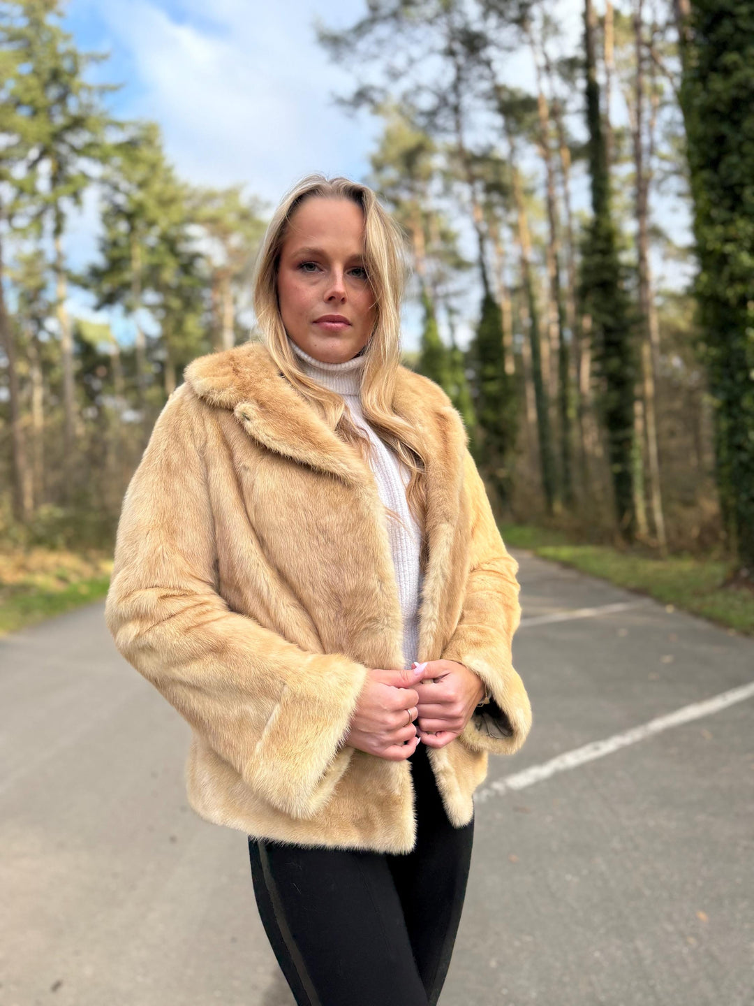 Saga Mink Fur Jacket, Medium Size, Mink Jacket, Vintage Style, Elegant Luxury Fur, Premium Quality Women's Fur Jacket, Real Cream Mink Fur