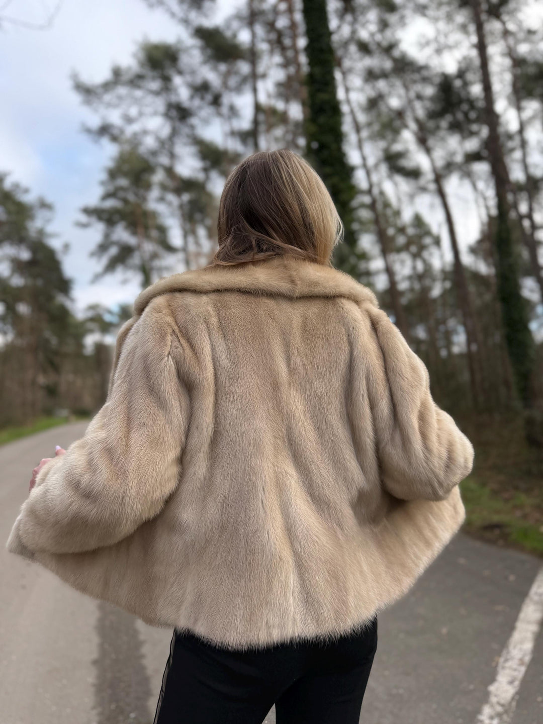 Beige Short Mink Jacket, M/L Size, Creme Mink Jacket, Real Mink Jacket, Mink Fur Jacket, White Mink Coat, Premium Quality Fur, Real Mink Fur