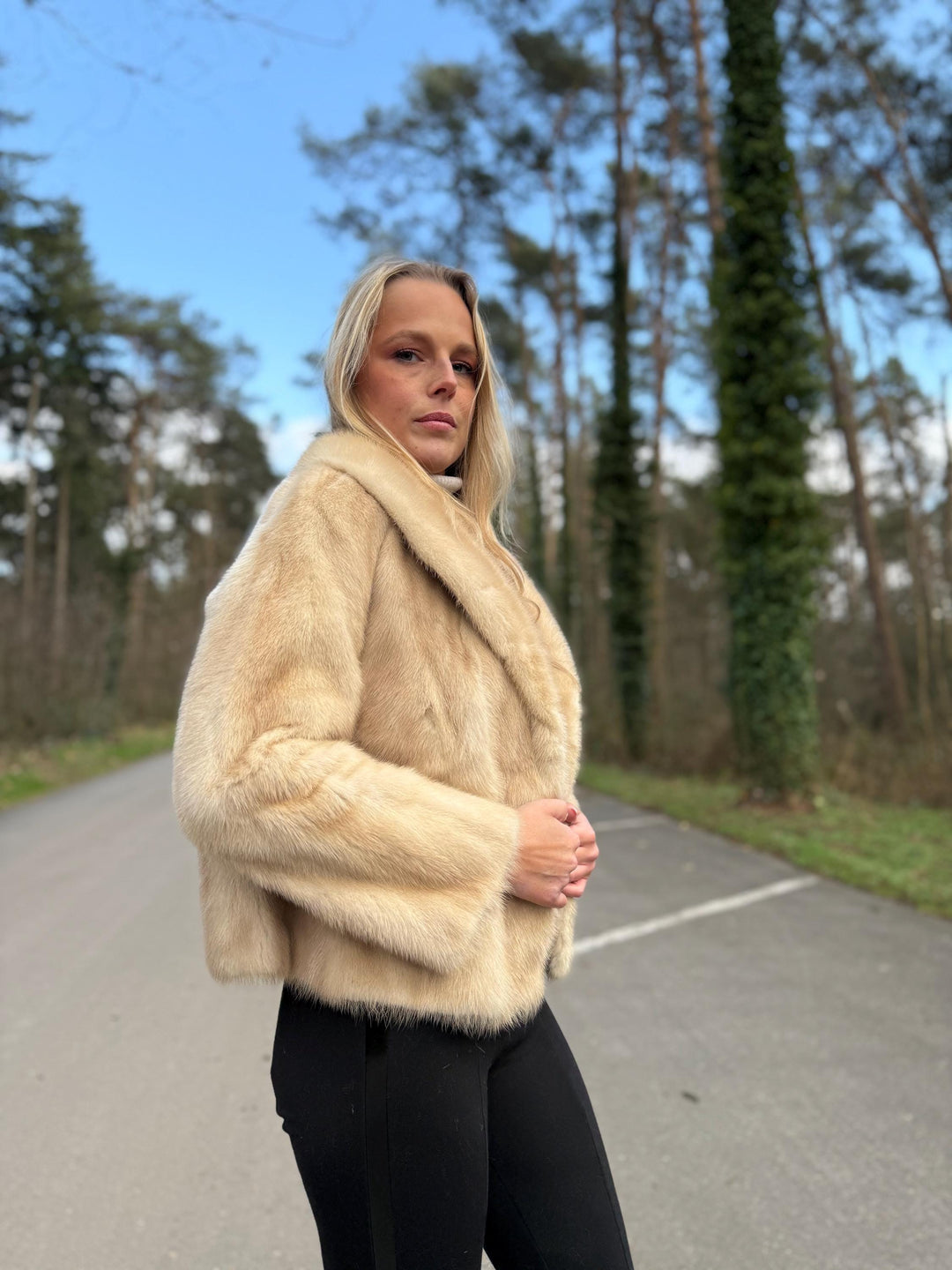 White Cream Mink Fur Jacket, Large Size, Mink Jacket, Vintage Style, Elegant Luxury Fur, Premium Quality Women's Fur Jacket, Real Cream Mink