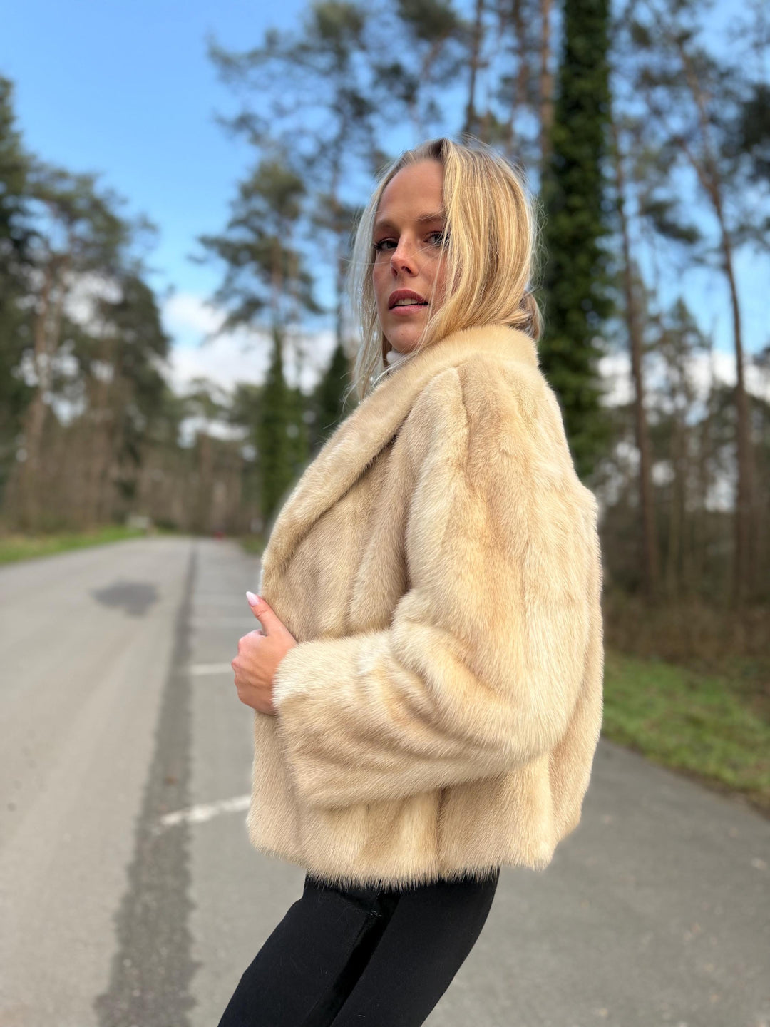 White Cream Mink Fur Jacket, Large Size, Mink Jacket, Vintage Style, Elegant Luxury Fur, Premium Quality Women's Fur Jacket, Real Cream Mink