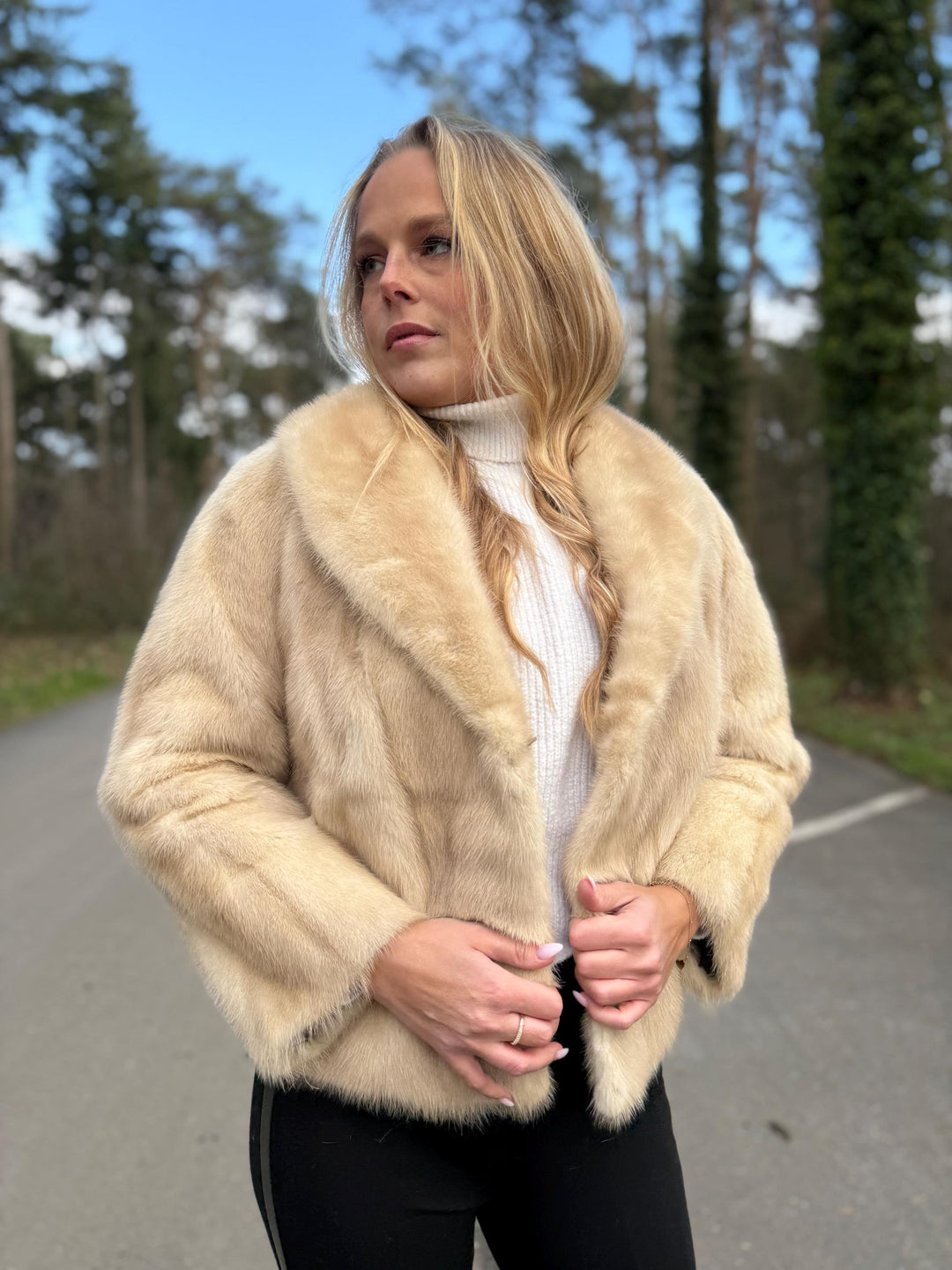 White Cream Mink Fur Jacket, Large Size, Mink Jacket, Vintage Style, Elegant Luxury Fur, Premium Quality Women's Fur Jacket, Real Cream Mink