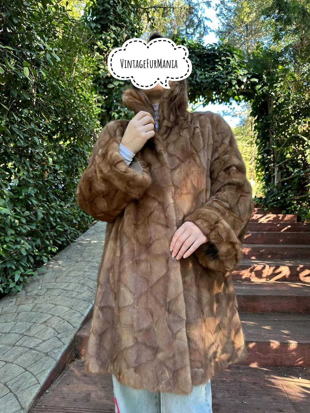 Pastel Brown Mink Swinger, XL/XXL Size, Luxurious and Eye-Catching Mink Fur Coat, Real Mink Fur, Elegant and Timeless Design, Pastel Mink