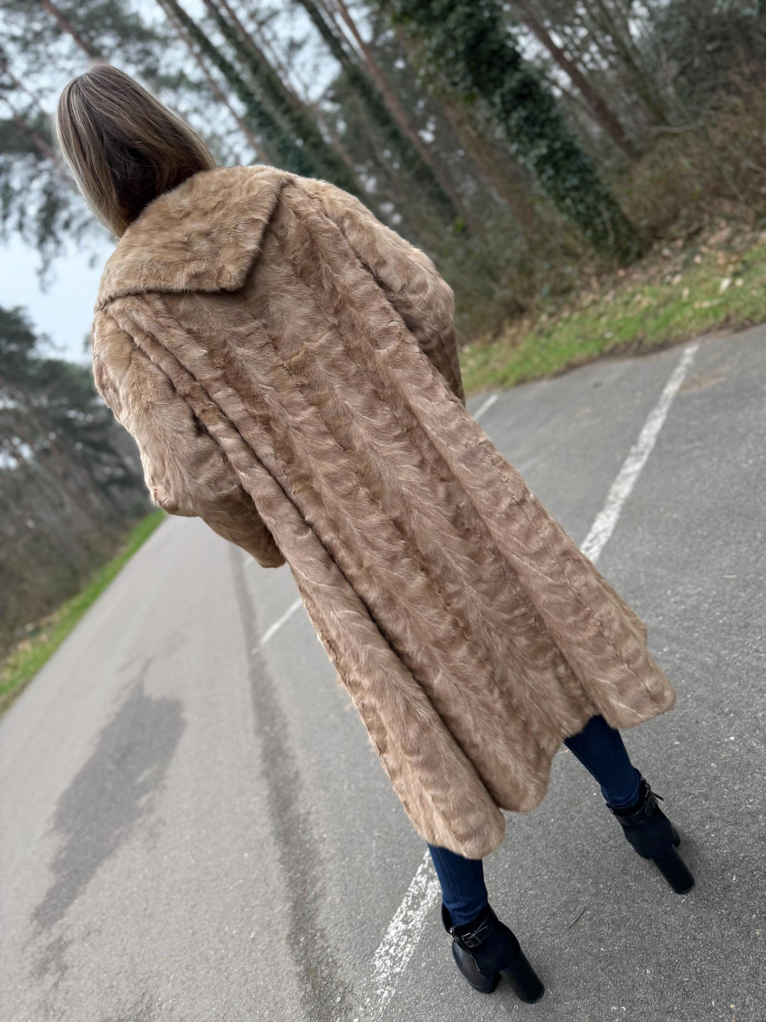 Beige Cream Mink Fur Coat, Small Size, Soft and Thick Mink Fur, Perfect Grey Lining, Luxurious and Elegant Outerwear, Women's Fur Coat, Mink