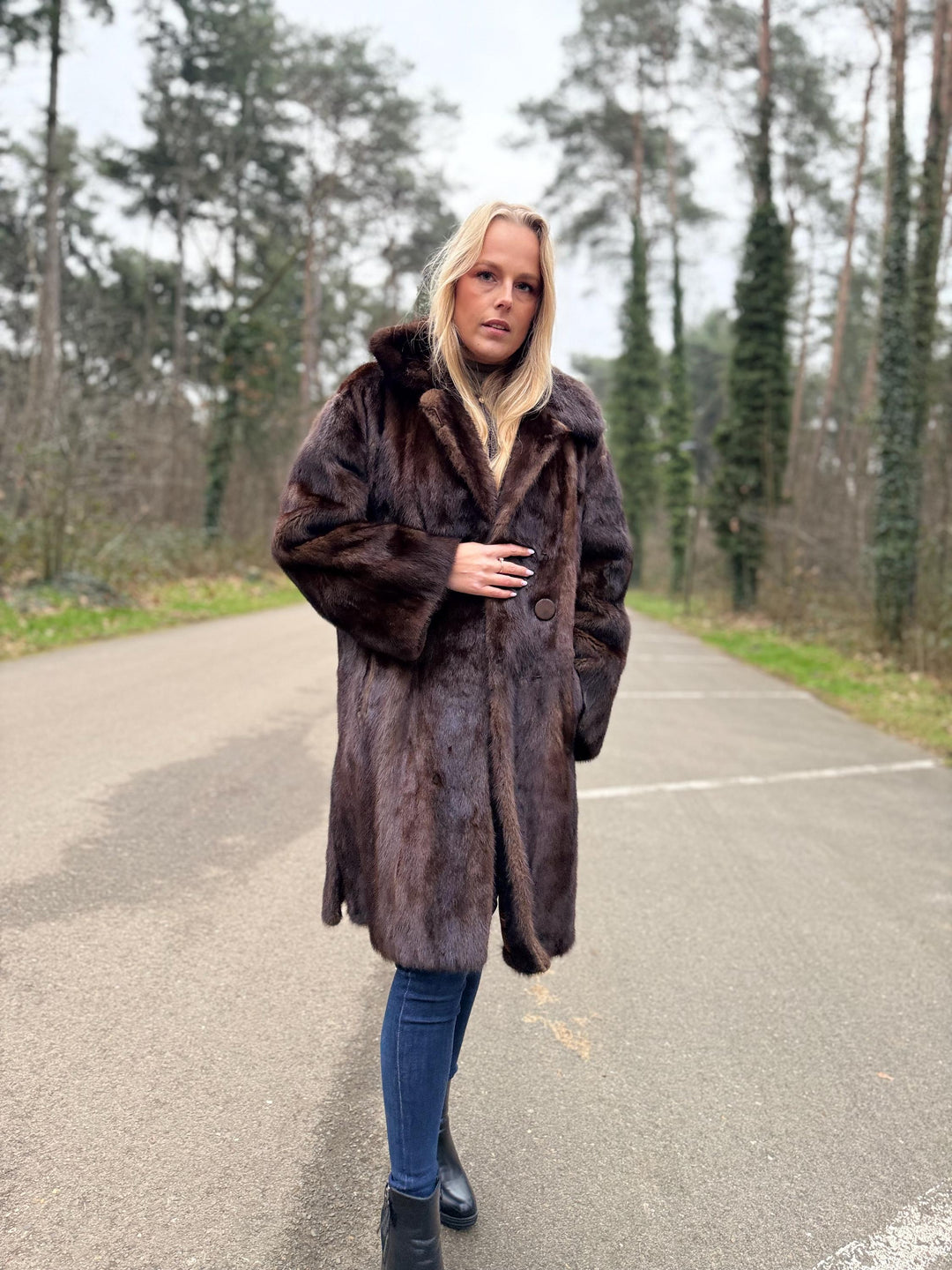 Mink Coat in Natural Brown Color, Large Size, Mid-Length Fur Coat, Real Mink Fur, Elegant Women's Outerwear, Thick and Soft Mink Fur Coat