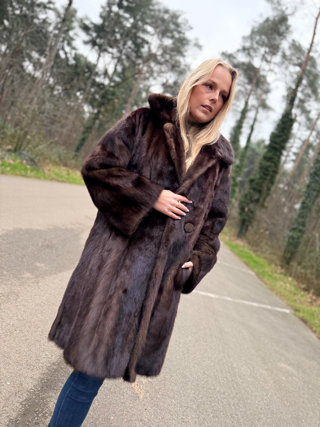 Mink Coat in Natural Brown Color, Large Size, Mid-Length Fur Coat, Real Mink Fur, Elegant Women's Outerwear, Thick and Soft Mink Fur Coat