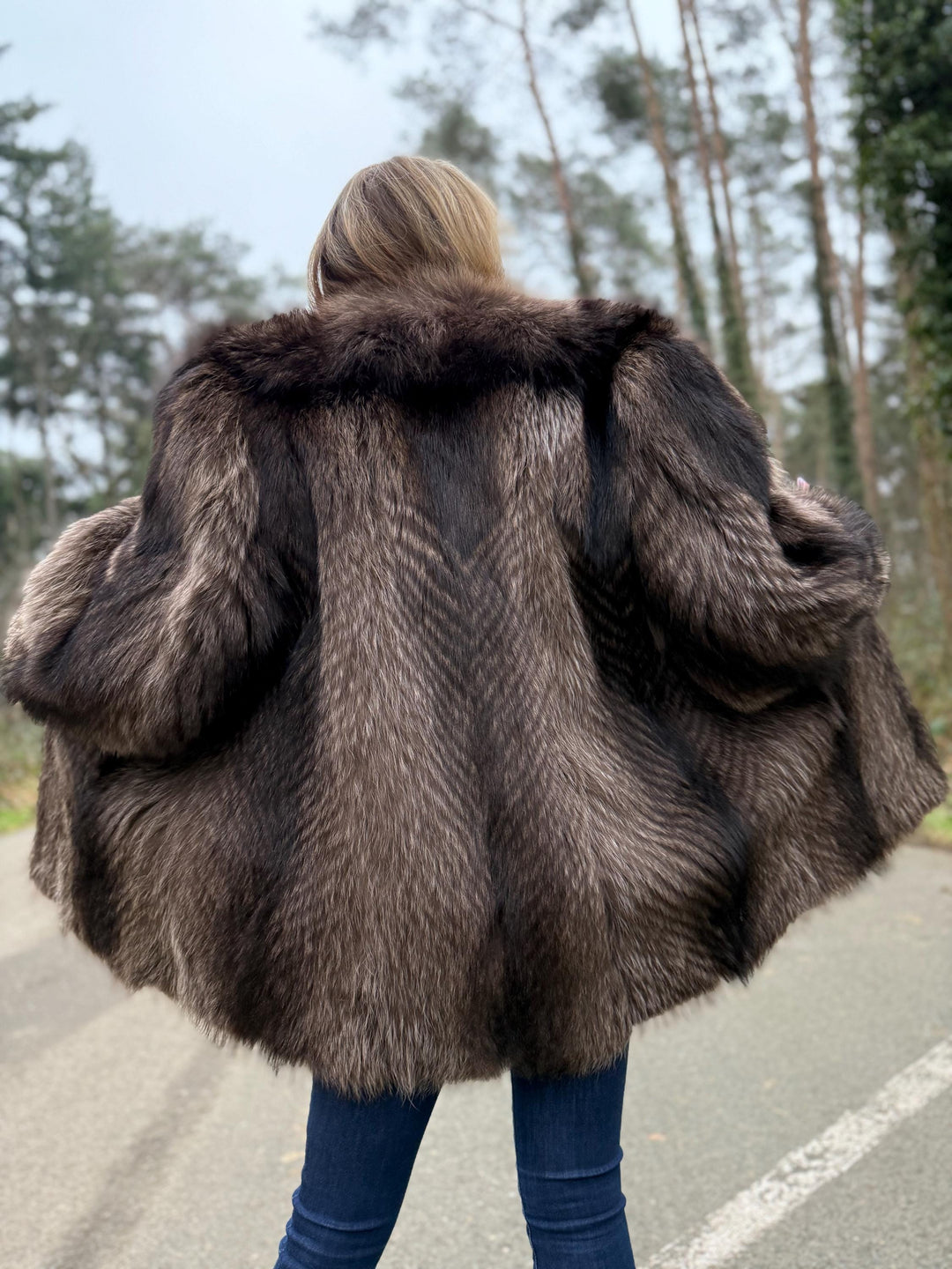 Raccoon Fur Coat, Large Size, Luxurious and Classic Style, Warm & Soft Fur Coat, Perfect for Winter Season, Real Raccoon Fur, Vintage Coat