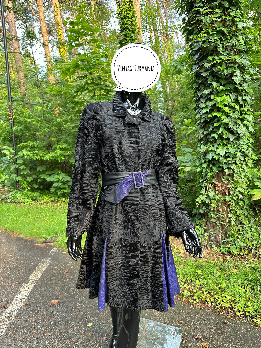 Swakara Astrakhan Fur Coat, Medium fur coat, swakara coat, fur coat, real fur coat, vintage fur coat, fur coats women, black fur coat, rare