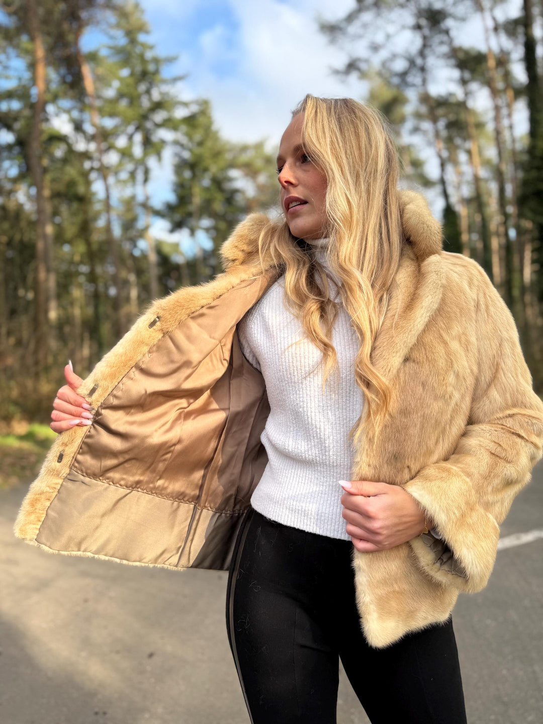Saga Mink Fur Jacket, Medium Size, Mink Jacket, Vintage Style, Elegant Luxury Fur, Premium Quality Women's Fur Jacket, Real Cream Mink Fur