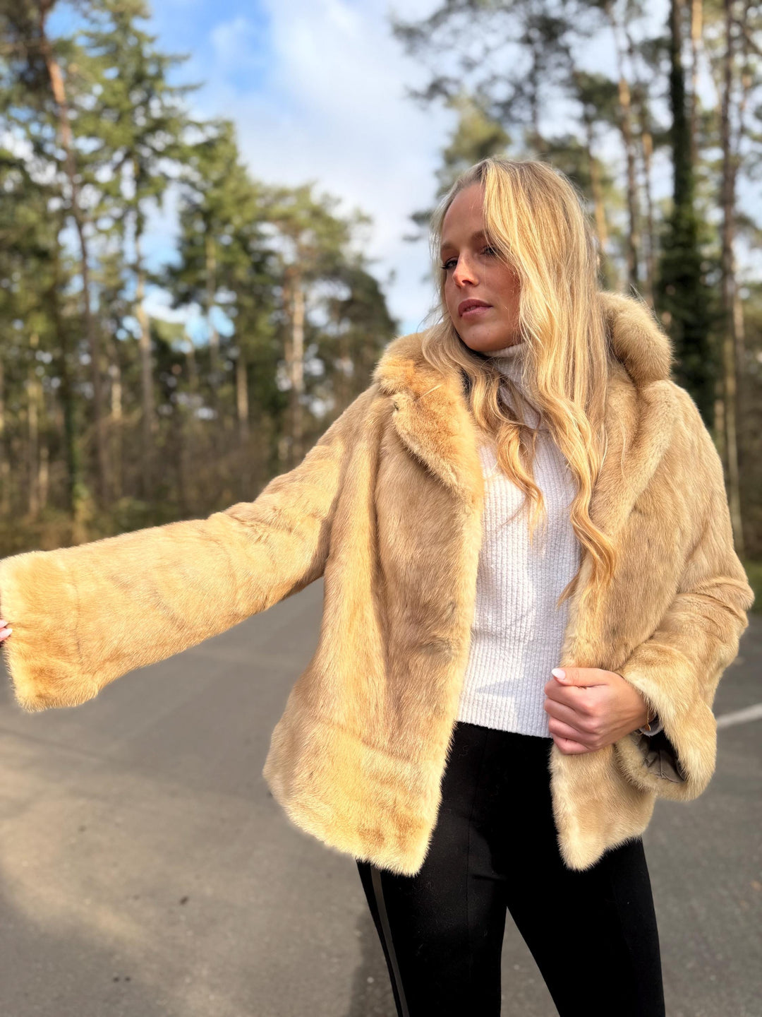 Saga Mink Fur Jacket, Medium Size, Mink Jacket, Vintage Style, Elegant Luxury Fur, Premium Quality Women's Fur Jacket, Real Cream Mink Fur