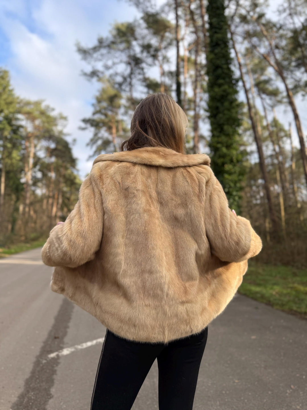 Saga Mink Fur Jacket, Medium Size, Mink Jacket, Vintage Style, Elegant Luxury Fur, Premium Quality Women's Fur Jacket, Real Cream Mink Fur