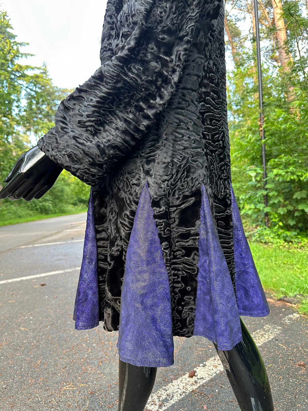 Swakara Astrakhan Fur Coat, Medium fur coat, swakara coat, fur coat, real fur coat, vintage fur coat, fur coats women, black fur coat, rare