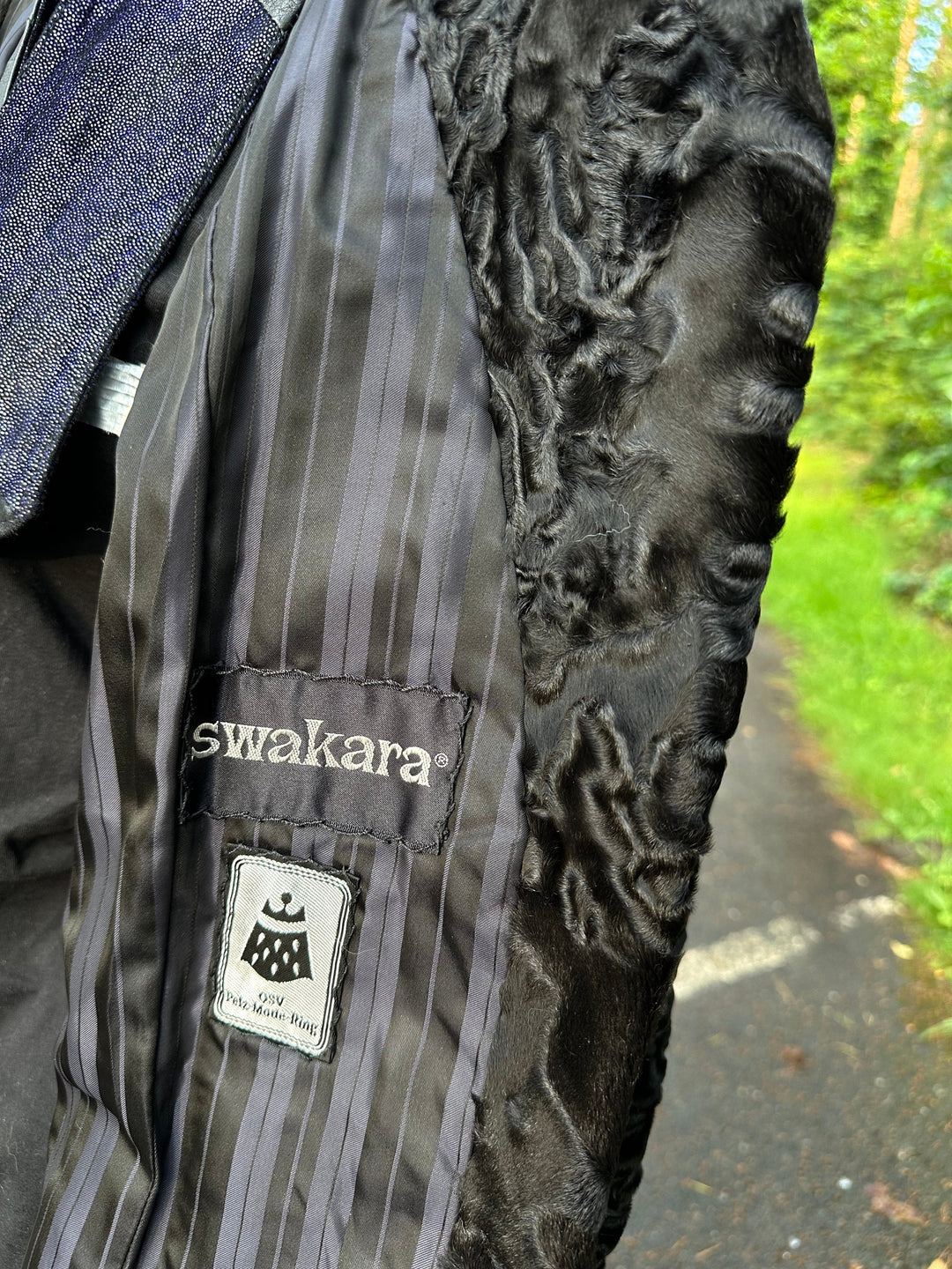 Swakara Astrakhan Fur Coat, Medium fur coat, swakara coat, fur coat, real fur coat, vintage fur coat, fur coats women, black fur coat, rare