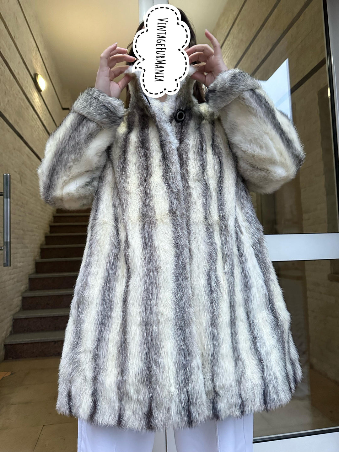 Cross Mink Fur Jacket, L/XL Size, Swinger Style, Real Mink Fur in White and Grey Design, Luxurious & Elegant, Vintage Fur Jacket, Real Mink