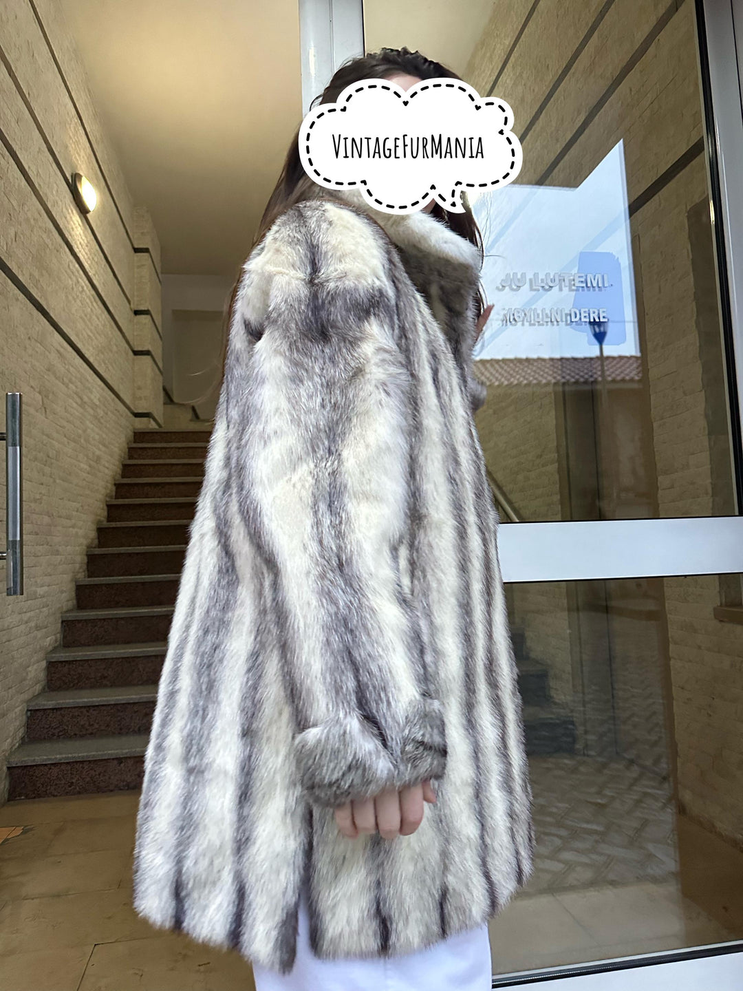 Cross Mink Fur Jacket, L/XL Size, Swinger Style, Real Mink Fur in White and Grey Design, Luxurious & Elegant, Vintage Fur Jacket, Real Mink