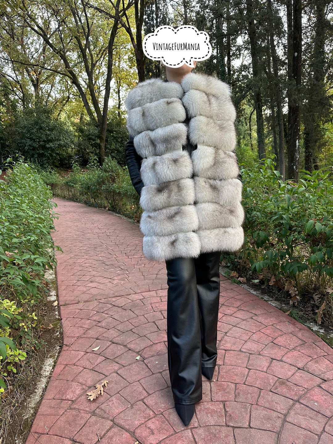 Small White Nordic Fox Vest, Perfect Lining, Very Soft Fur, Eye-Catching and Luxurious, A Must-Have Elegant Fur Vest, Real Fox Fur, Women's