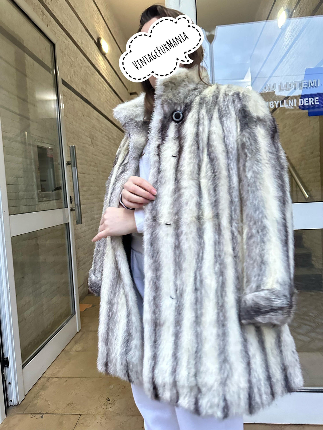 Cross Mink Fur Jacket, L/XL Size, Swinger Style, Real Mink Fur in White and Grey Design, Luxurious & Elegant, Vintage Fur Jacket, Real Mink